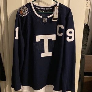 Toronto Maple Leafs heritage classic (T Arenas) John Tavares jersey.